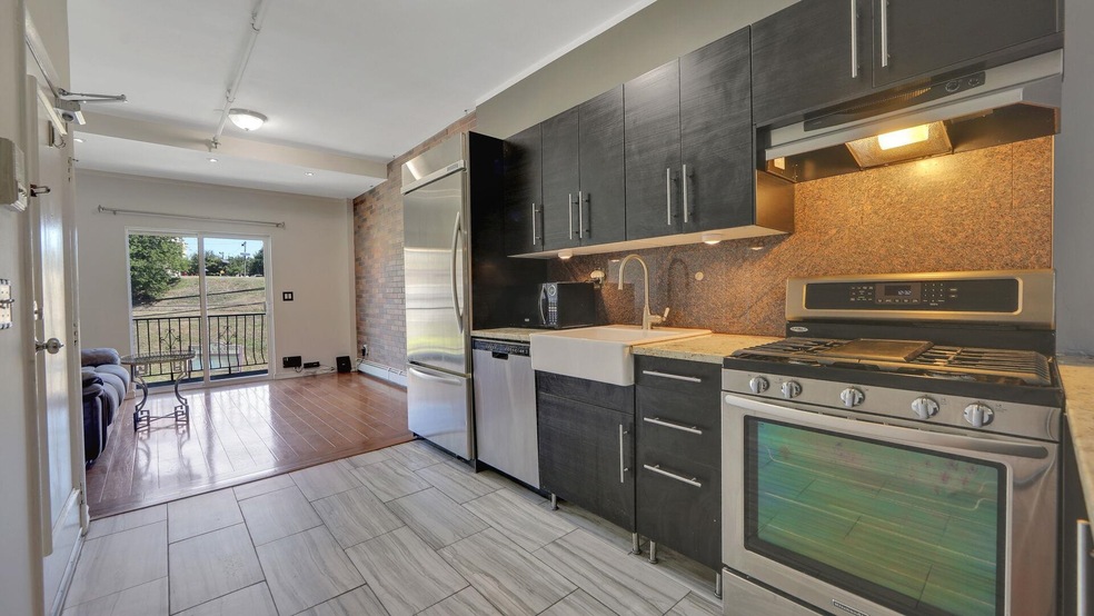 445 Pavonia Ave unit 6, Jersey City, NJ 07306 - photo 1