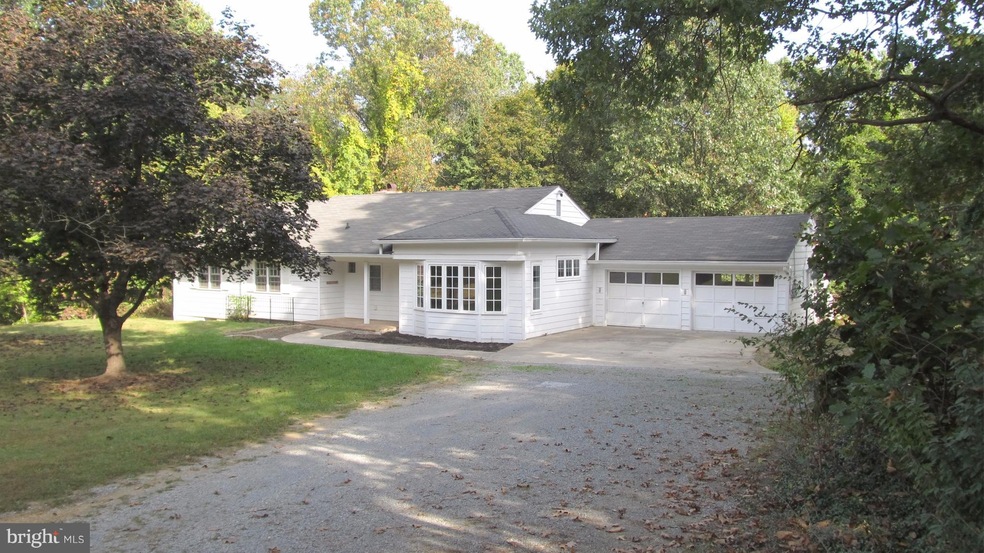 5679 Senseny Rd, Berryville, VA 22611 - photo 1