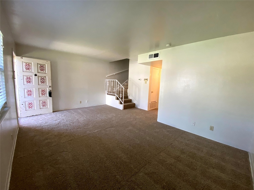 For Rent $1,250/month