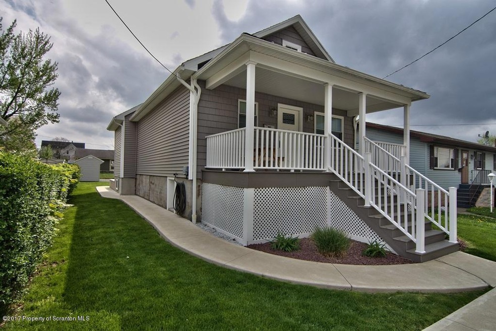 610 Jessup St, Dunmore, PA 18512 - photo 1