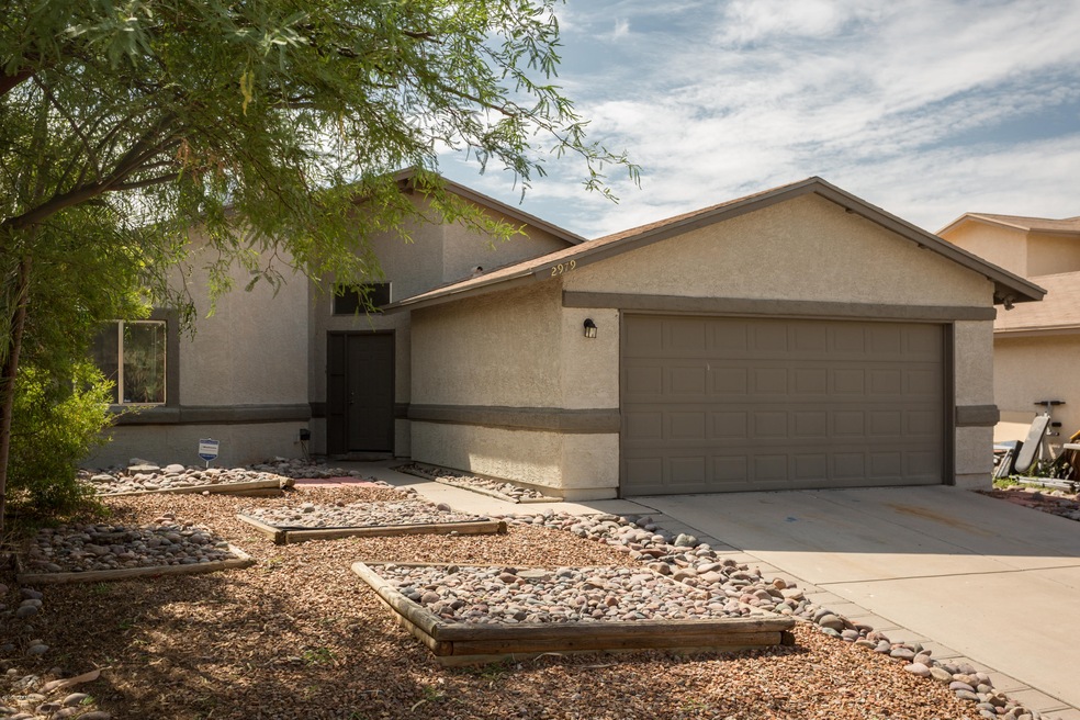 2979 W. Yorkshire-8923