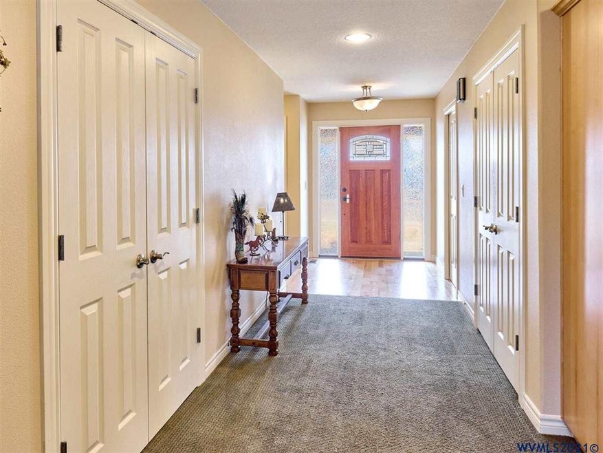 569 West Ln, Molalla, OR 97038 - photo 1