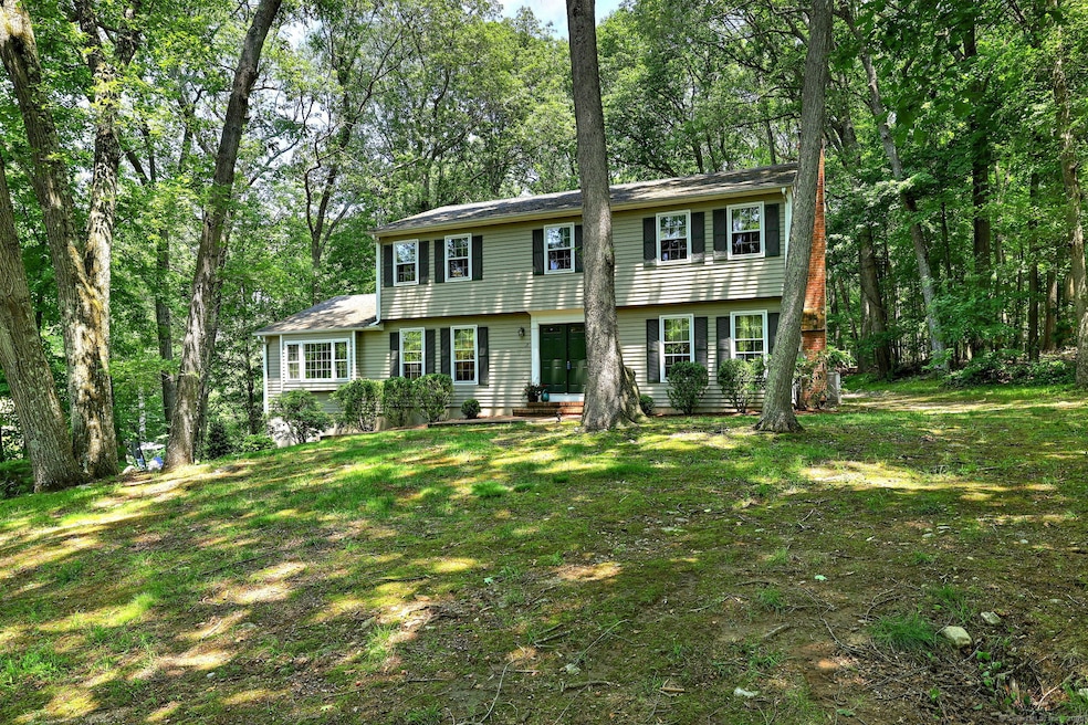 Under Contract $659,900