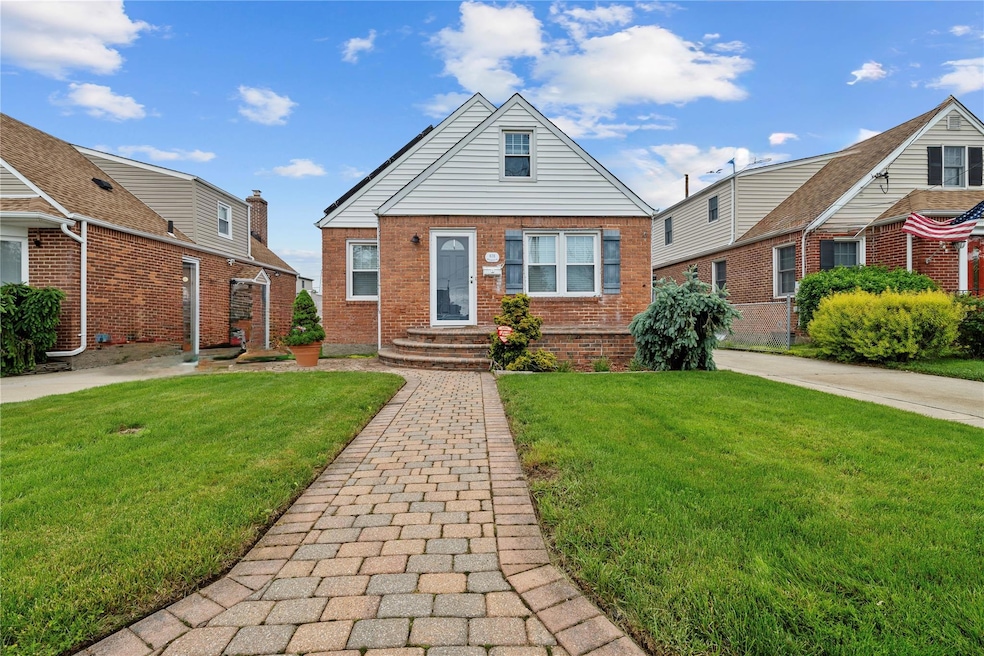 Sold $720,000 • Co-Listing Agent