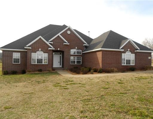 1541 E Parks St, Prairie Grove, AR 72753 - photo 1