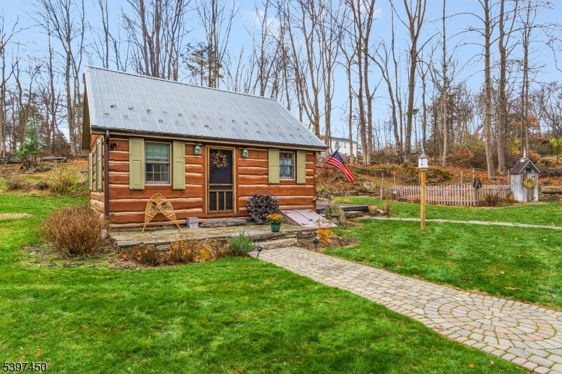 For Sale $305,000 • Co-Listing Agent