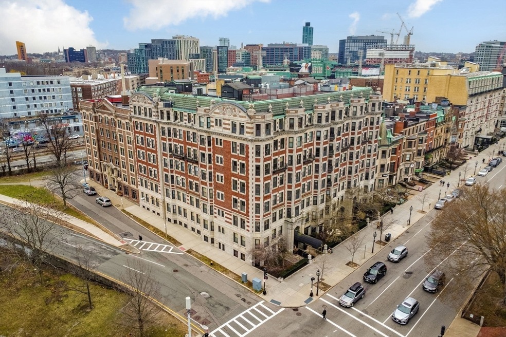 The Braemore unit 502, Boston, MA 02215 - photo 1
