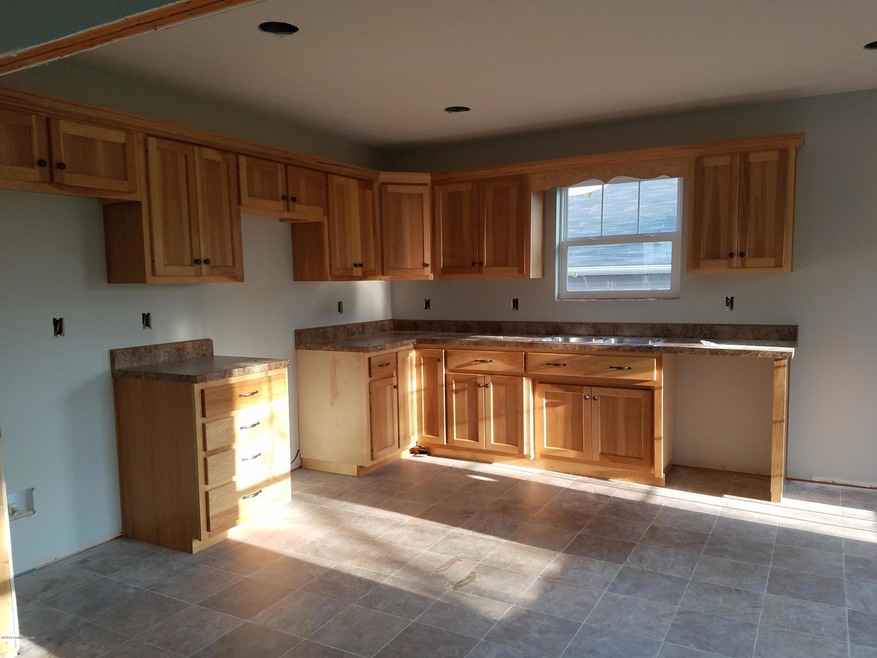 231 Swan Way 8