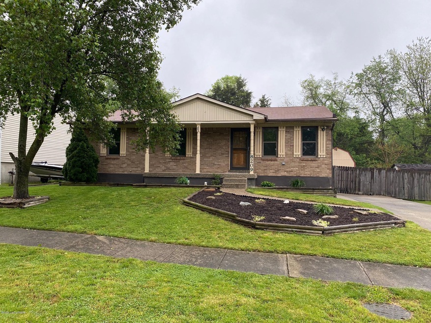 8209 Sandidge Dr, Louisville, KY 40228 - photo 1
