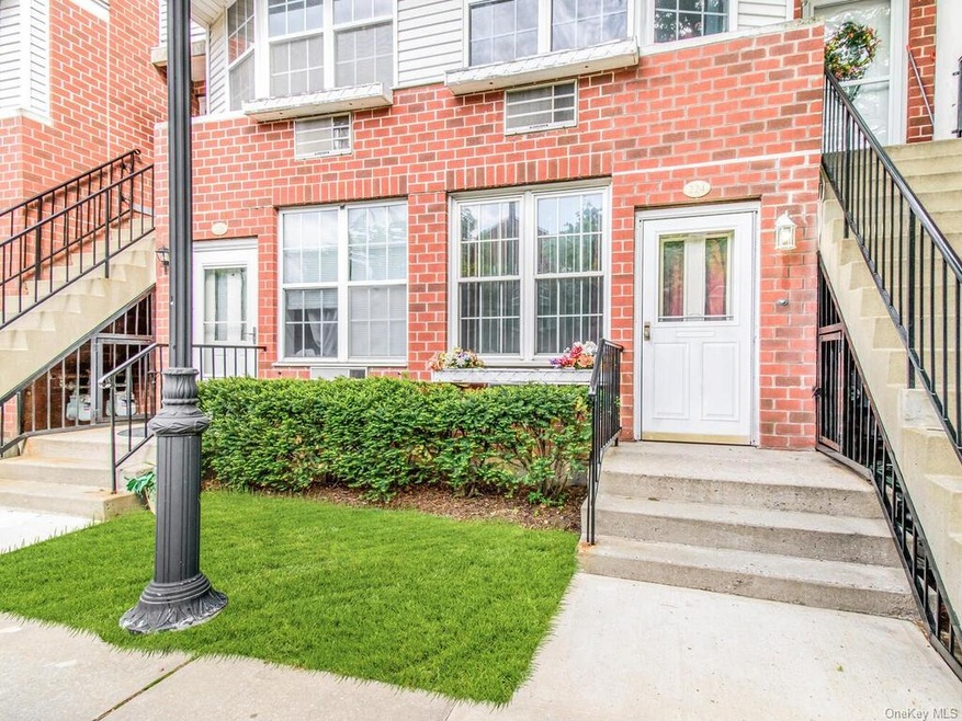 224 Sunset Blvd unit 12224, Bronx, NY 10473 - photo 1