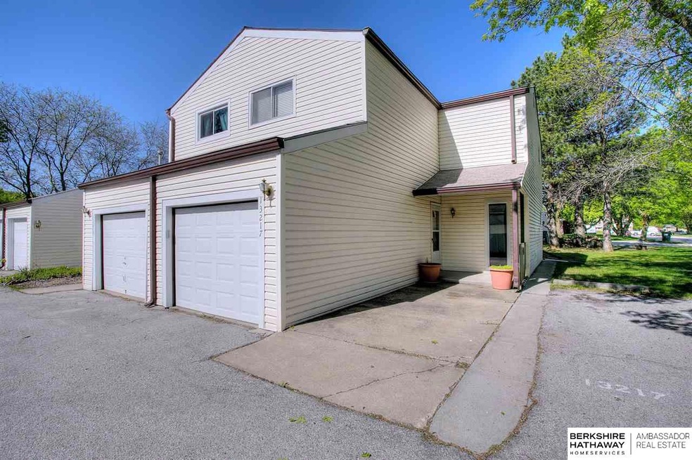 13217 Glenn St unit 4D, Omaha, NE 68138 - photo 1