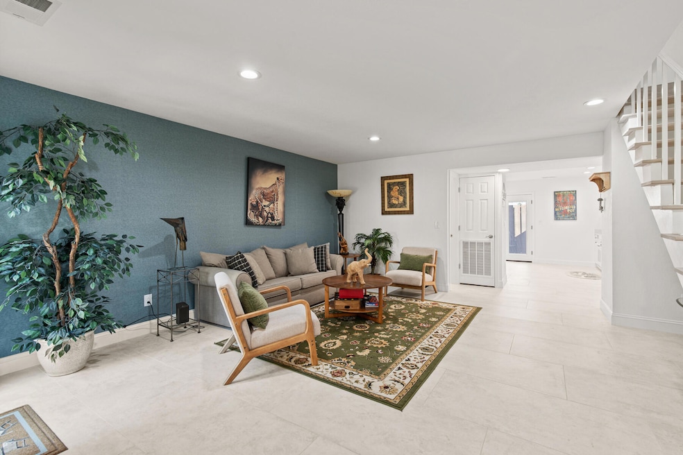 002-4735 Huron Dr-MLS