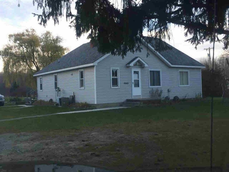 10401 N Linden Rd, Clio, MI 48420 - photo 1