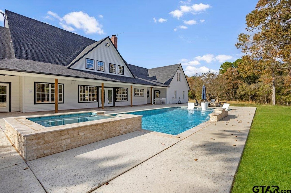 For Sale $1,595,000 • Co-Listing Agent