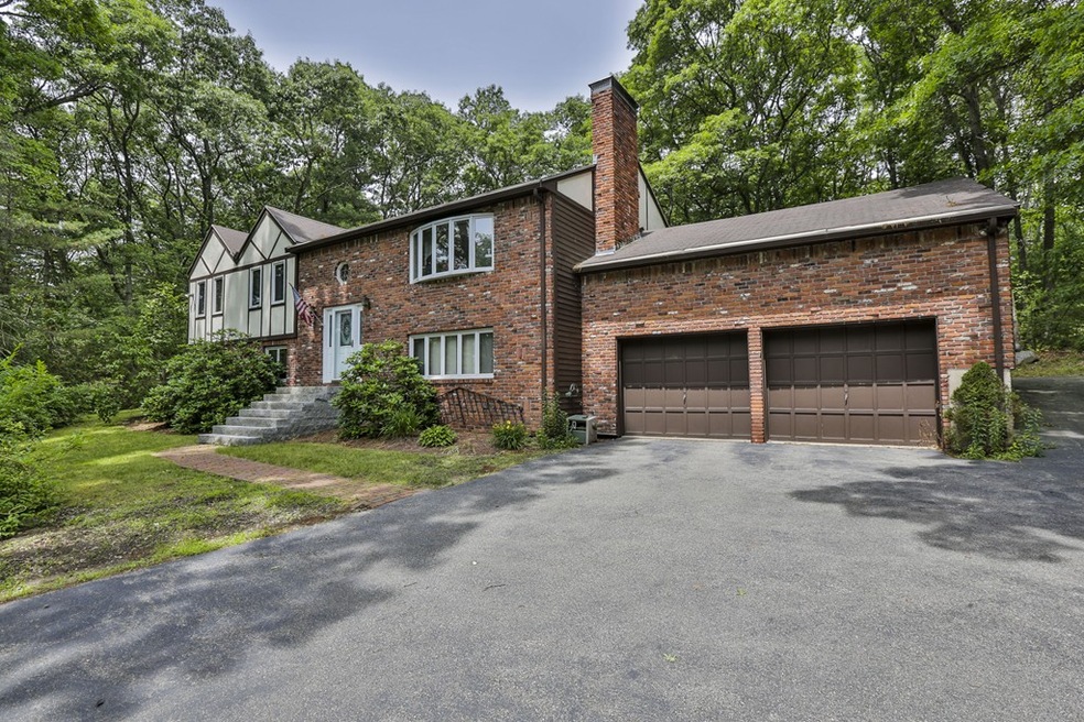 125 River St, Middleton, MA 01949 - photo 1