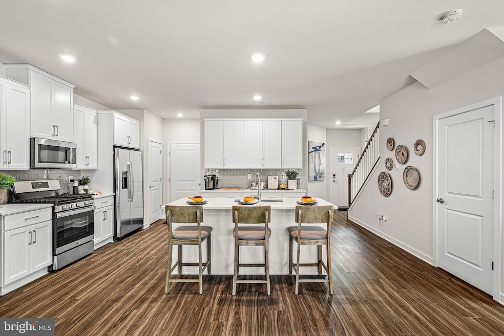 729 Hunsberger Rd, Spring City, PA 19475 - photo 1