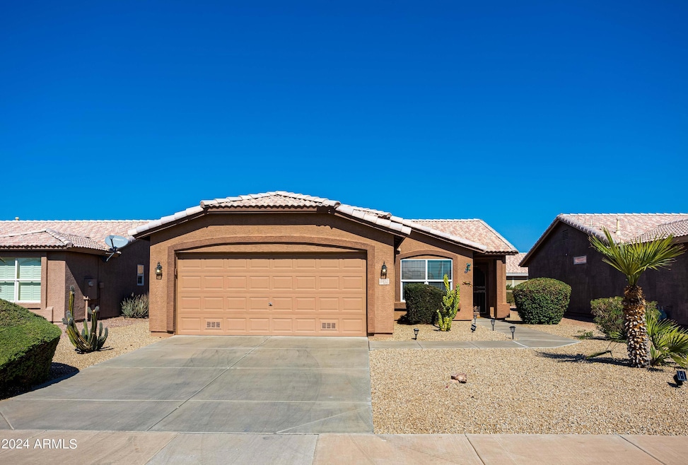 1452 E Torrey Pines Ln, Chandler, AZ 85249 - photo 1