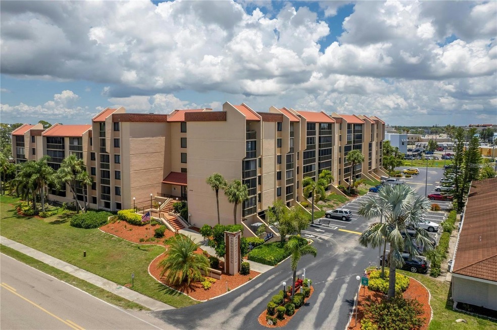 Wanamaker House unit 524, Port Charlotte, FL 33952 - photo 1