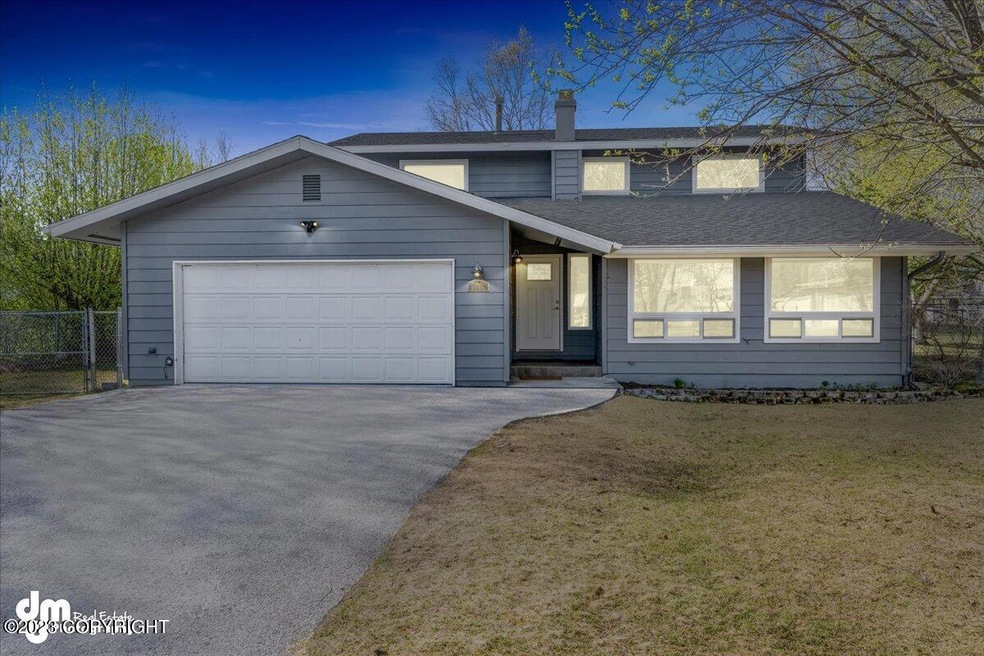 01-Front Exterior_ELI08999_DTE