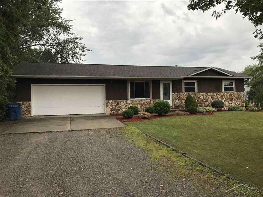 420 Shirley St, Vassar, MI 48768 - photo 1