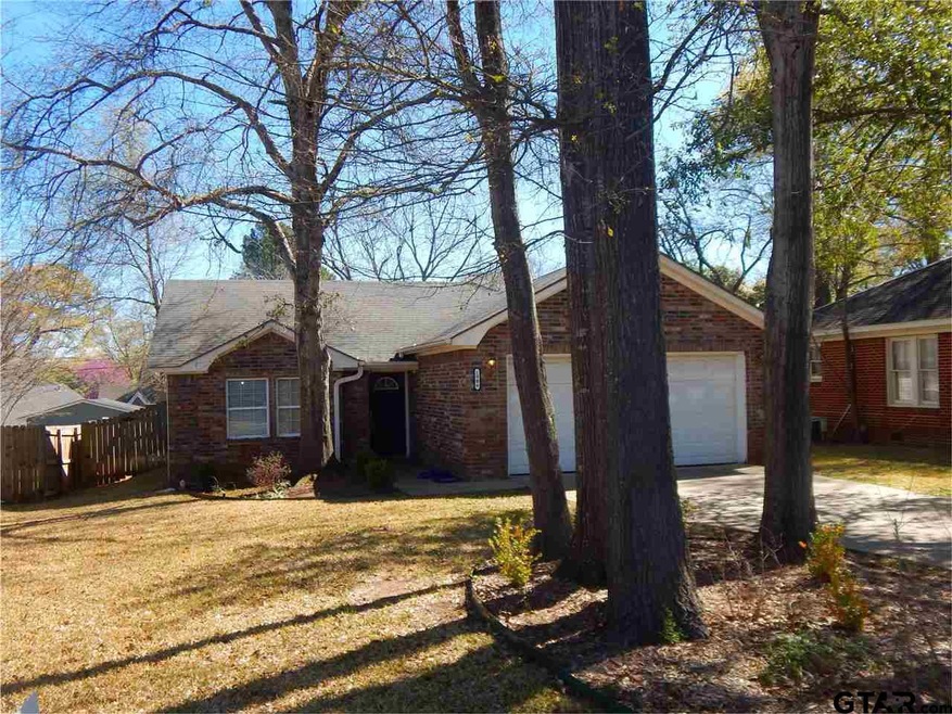 1906 1906 Belmont, Tyler, TX 75701 - photo 1