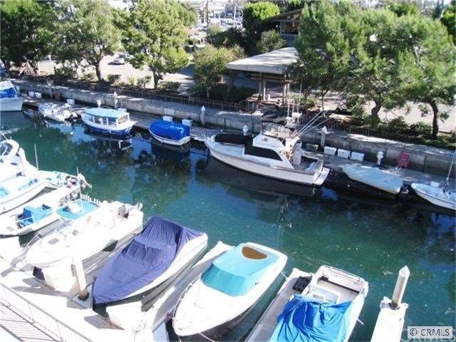Balcony Over Boat Slips