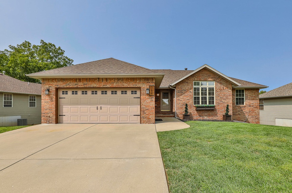 789 S Pinehurst St, Nixa, MO 65714 - photo 1