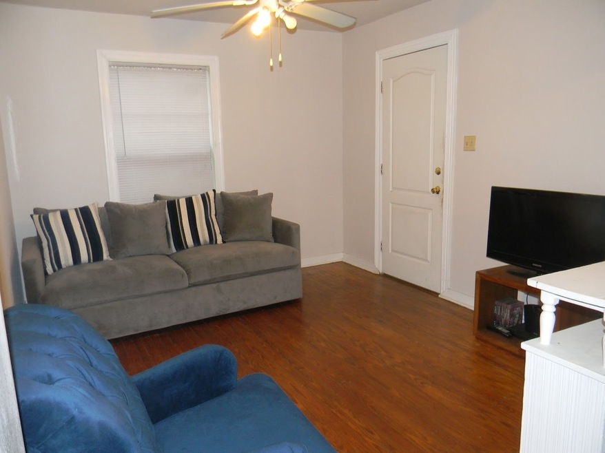 913 Kelley St, Houston, TX 77009 - photo 1