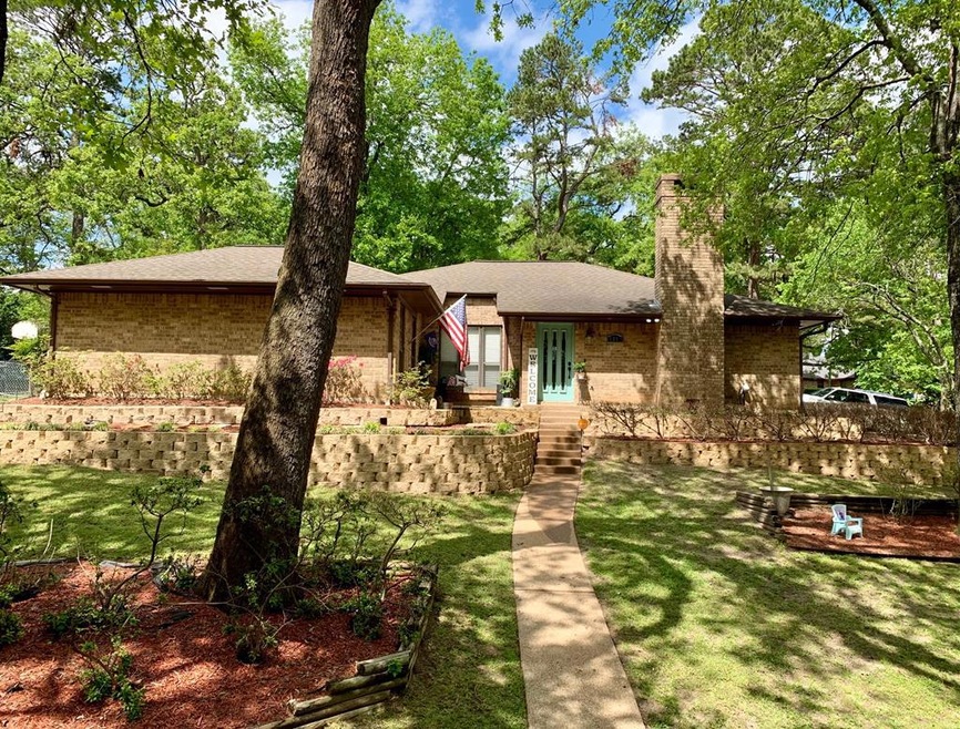 1819 Cherrybrook Dr, Nacogdoches, TX 75965 - photo 1