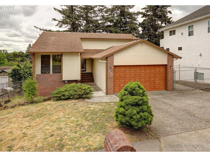 570 NE 24th St, Gresham, OR 97030 - photo 1