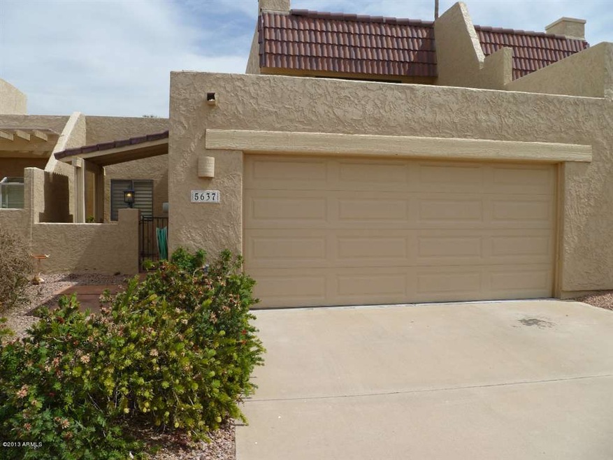 Charming Courtyard Entry Townhome