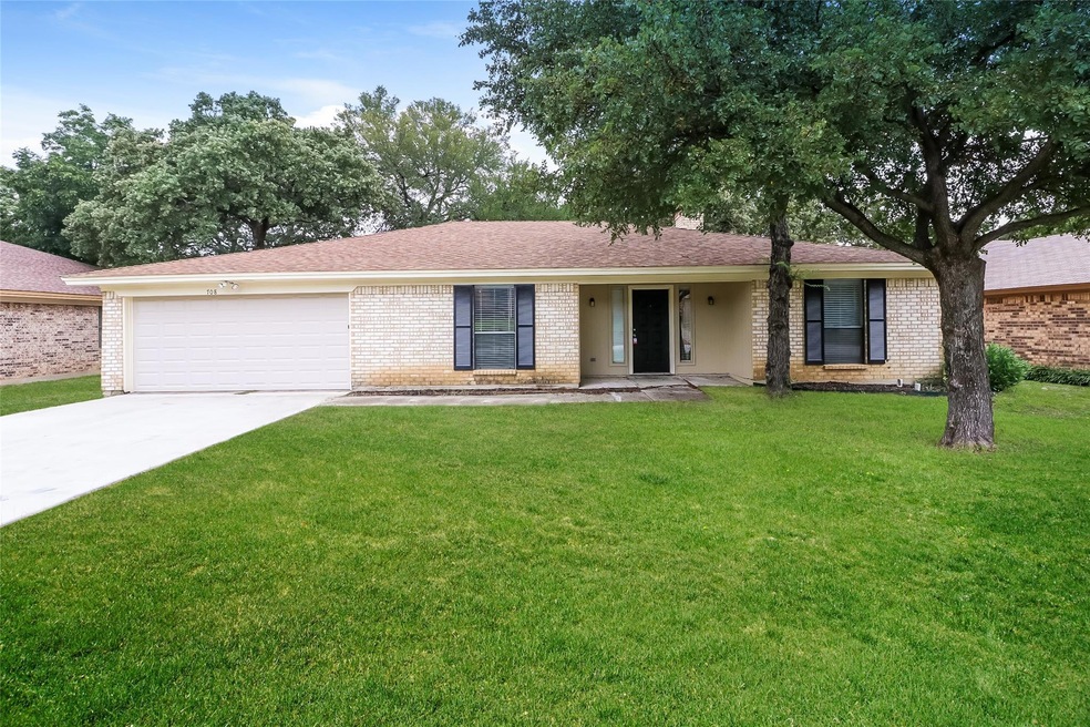 708 Highland Park Dr, Hurst, TX 76054 - photo 1