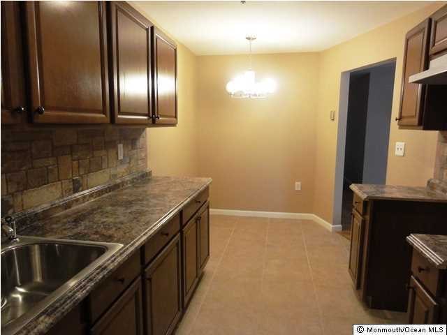 5 Pine Cluster Cir unit E, Manalapan, NJ 07726 - photo 1