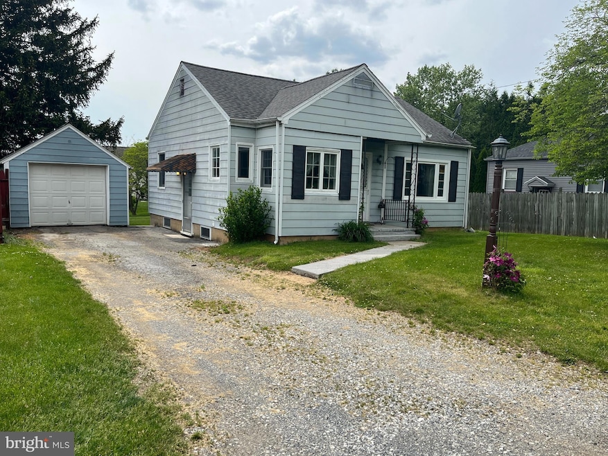 542 Union School Rd, Mount Joy, PA 17552 - photo 1