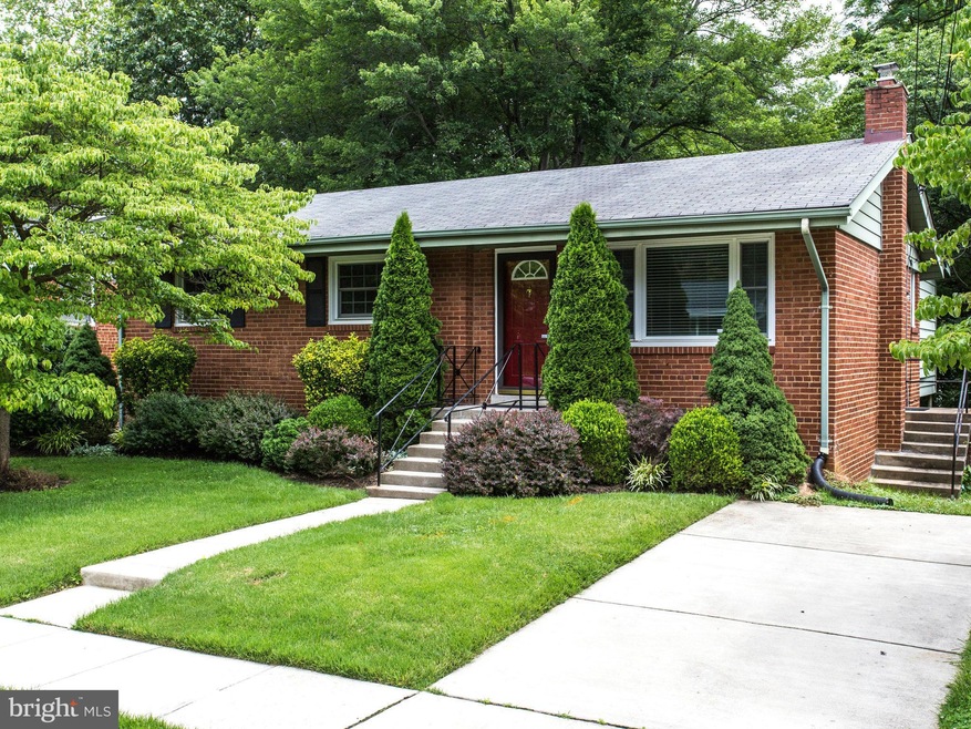 10909 Orleans Way, Kensington, MD 20895 - photo 1