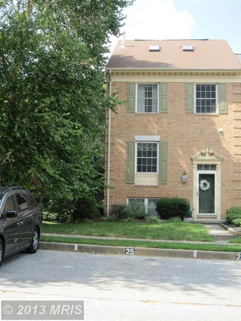 27 Valley Crossing Cir, Cockeysville, MD 21030 - photo 1