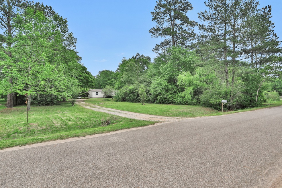 27422 Decker Woods Dr, Magnolia, TX 77354 - photo 1