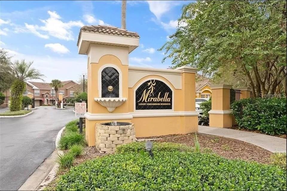 8848 Villa View Cir unit 206, Orlando, FL 32821 - photo 1