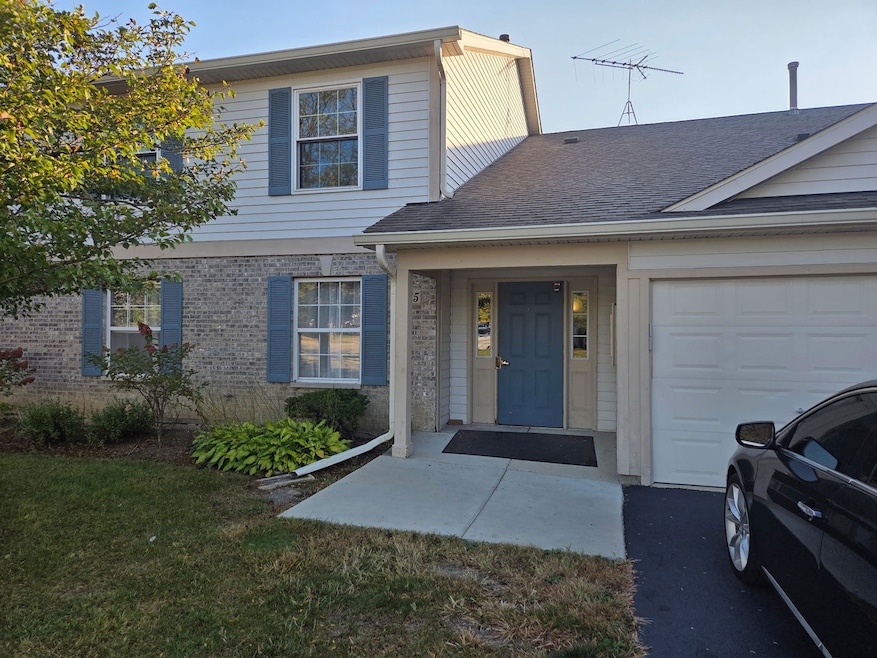 For Rent $1,900/month