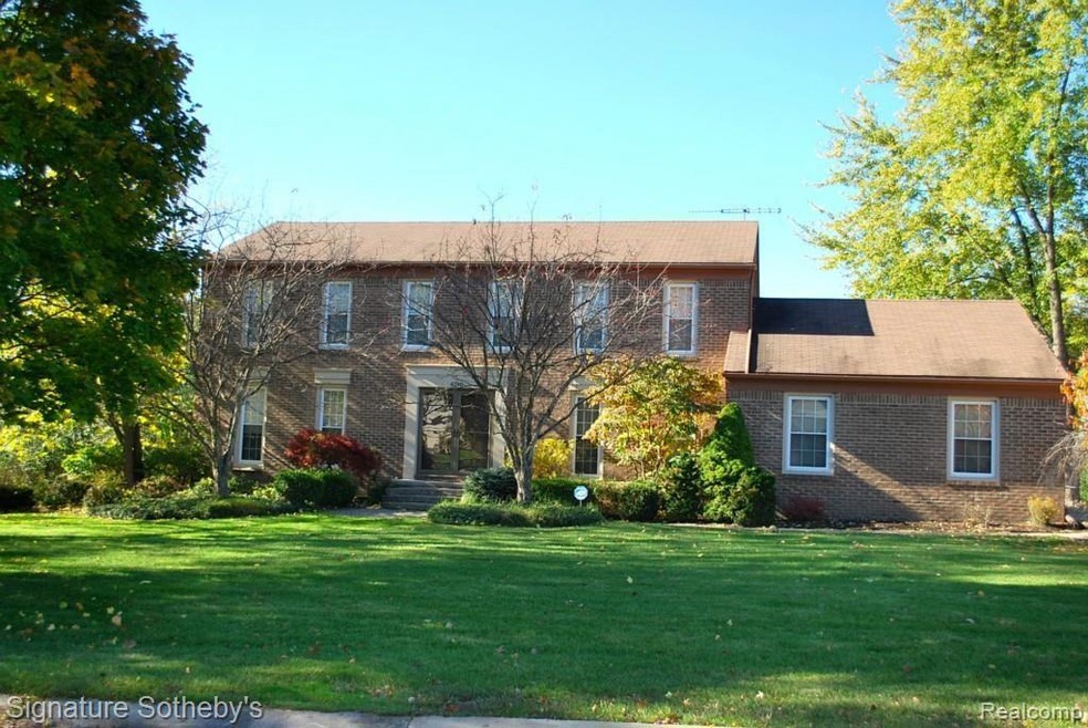 Great Curb Appeal!