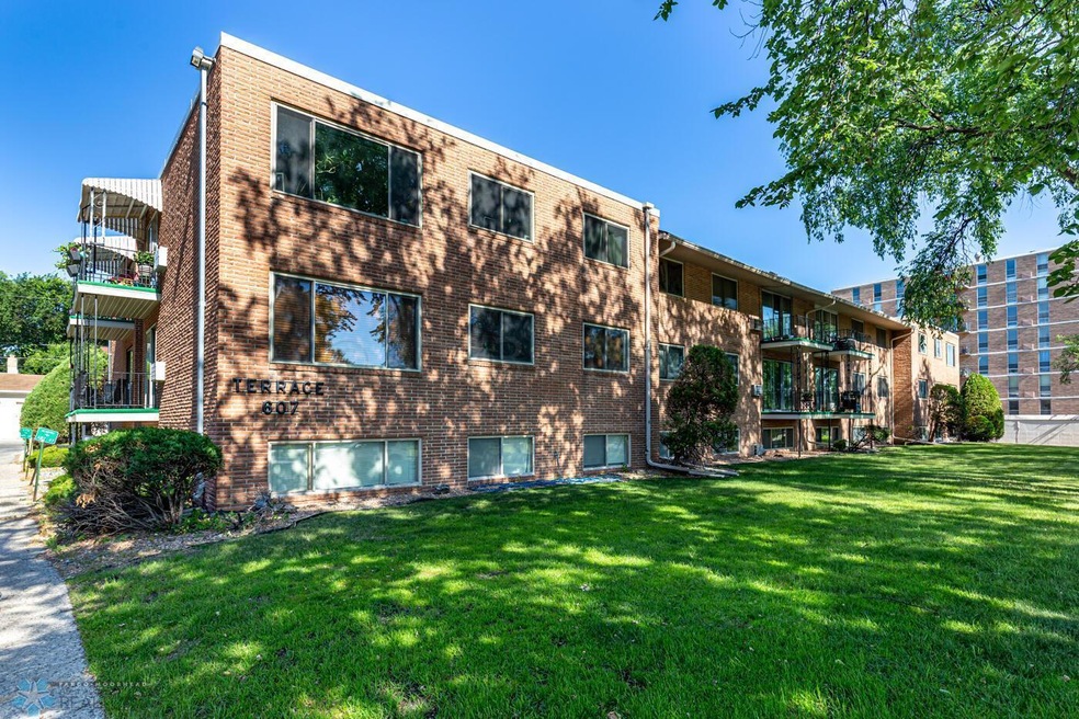 607 7th St S unit 22, Fargo, ND 58103 - photo 1