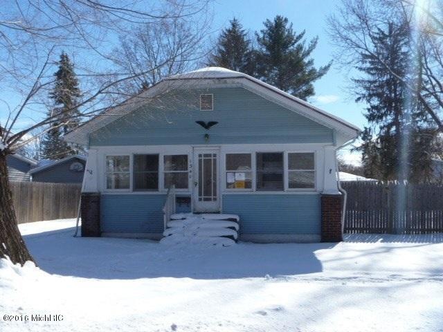 1340 Sheffield Ave, Niles, MI 49120 - photo 1