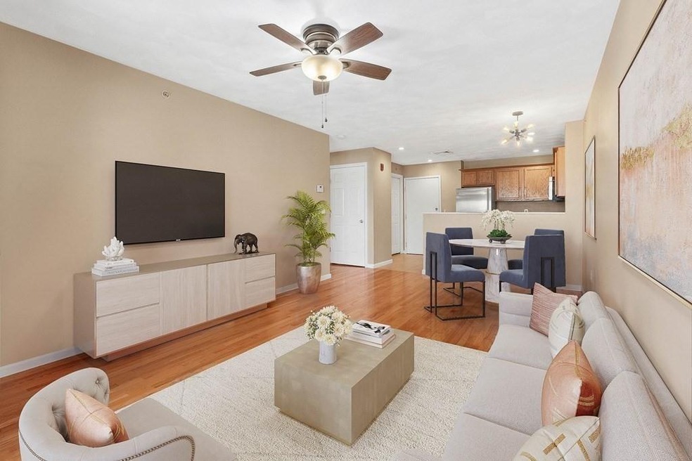 107 Foster St unit 307, Peabody, MA 01960 - photo 1