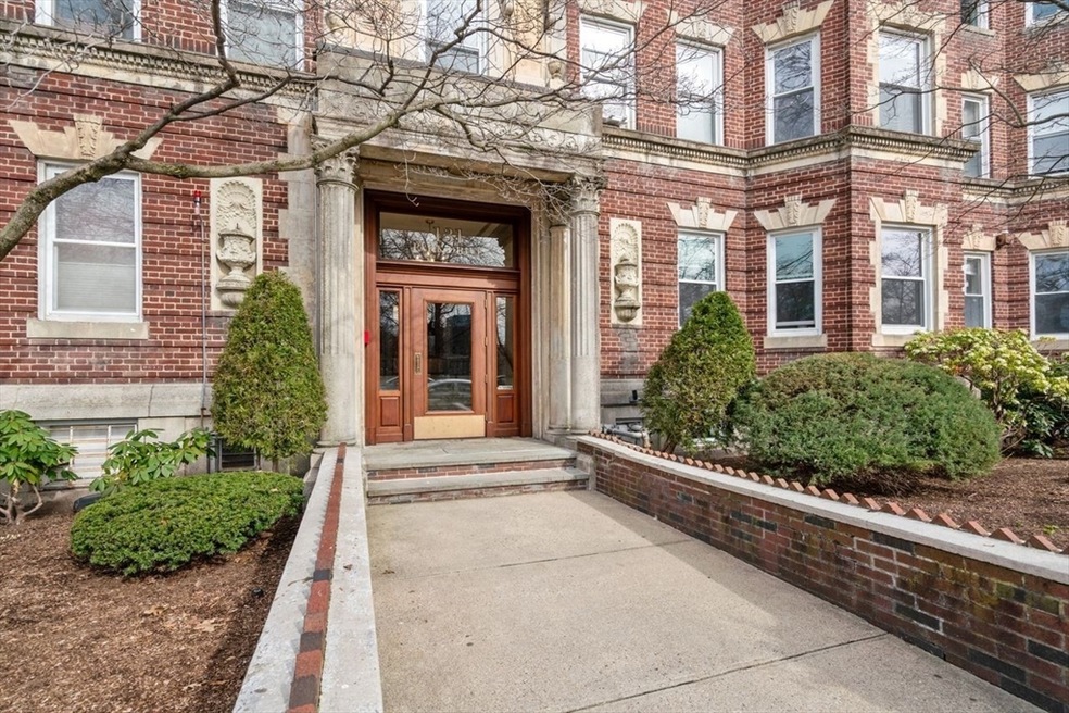 131 Park Dr unit 2, Boston, MA 02215 - photo 1