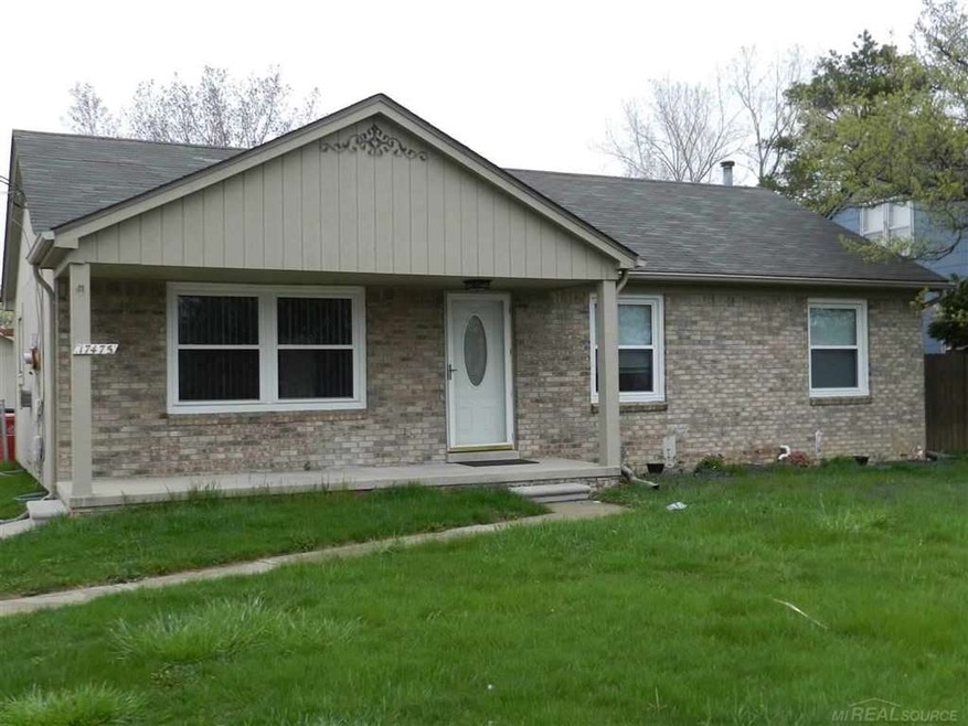 17475 Common Rd, Roseville, MI 48066 - photo 1