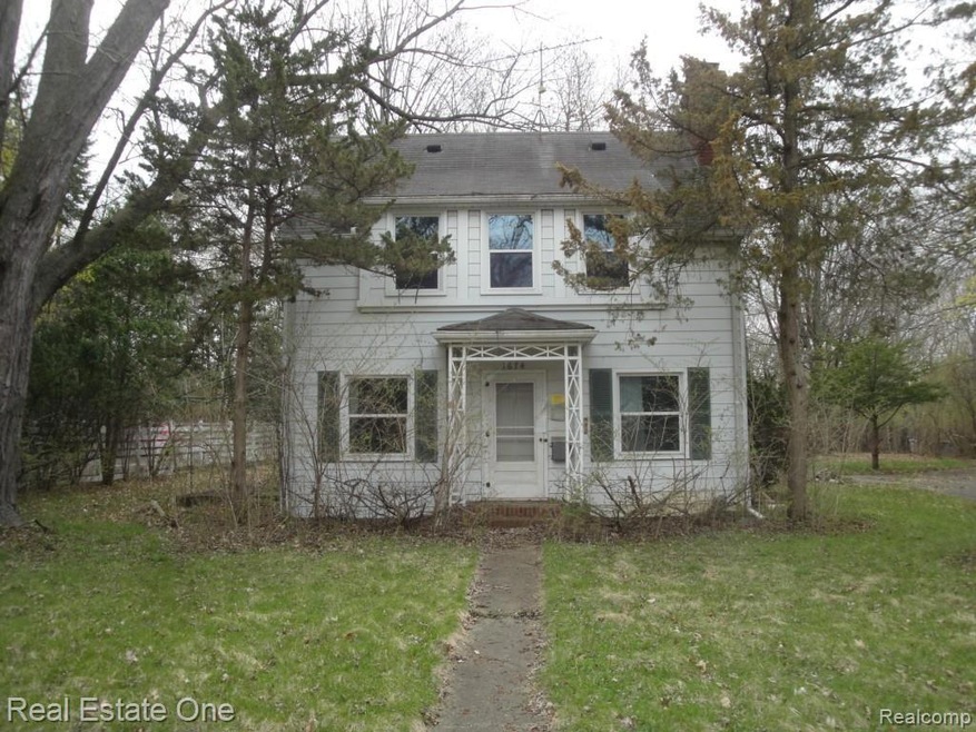 HISTORIC 1674 BROADWAY - FRONT VIEW