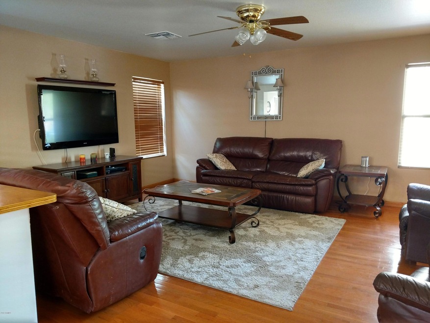 LivingRoom-2-3306