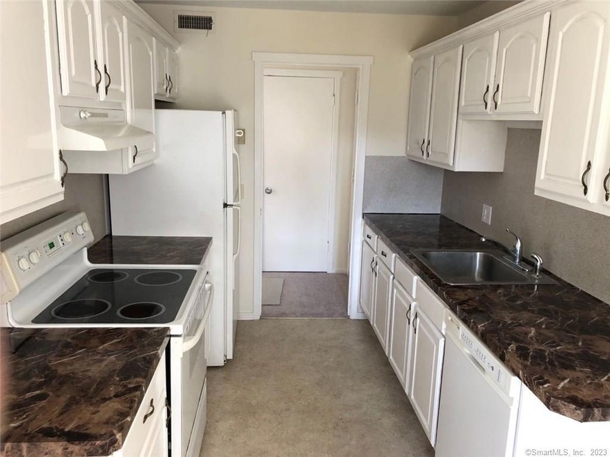 464 Heritage Village unit B, Southbury, CT 06488 - photo 1