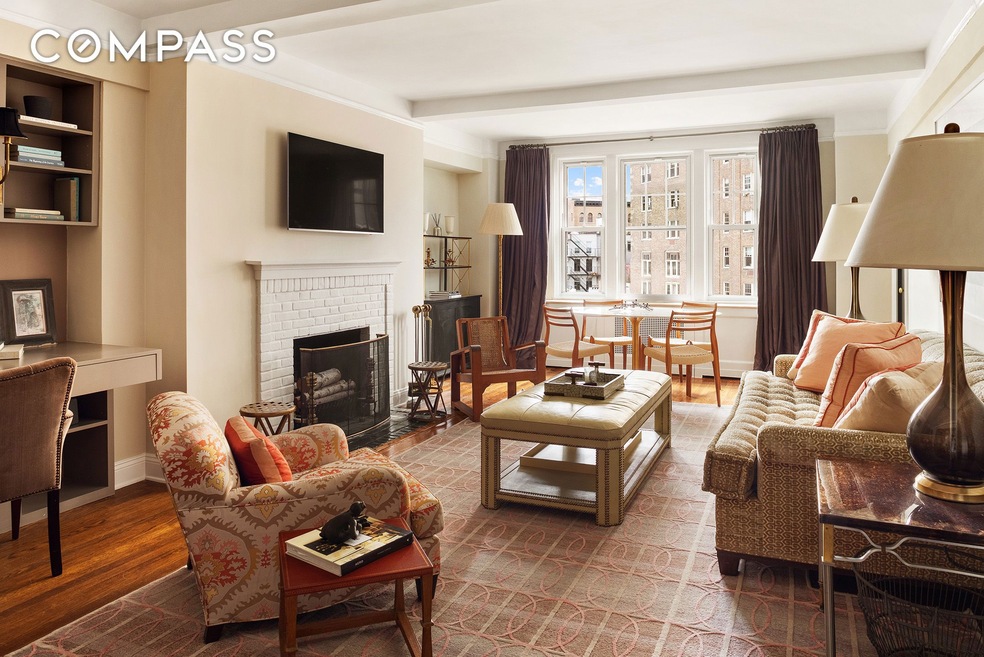 302 W 12th St unit 6D, New York, NY 10014 - photo 1