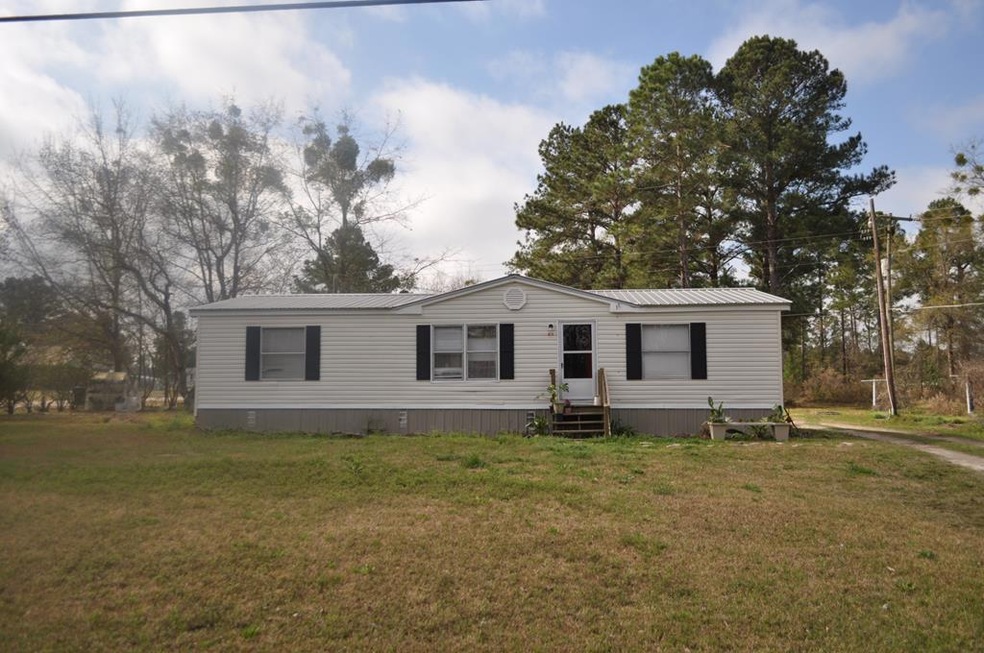 323 Evergreen Rd, Fitzgerald, GA 31750 - photo 1